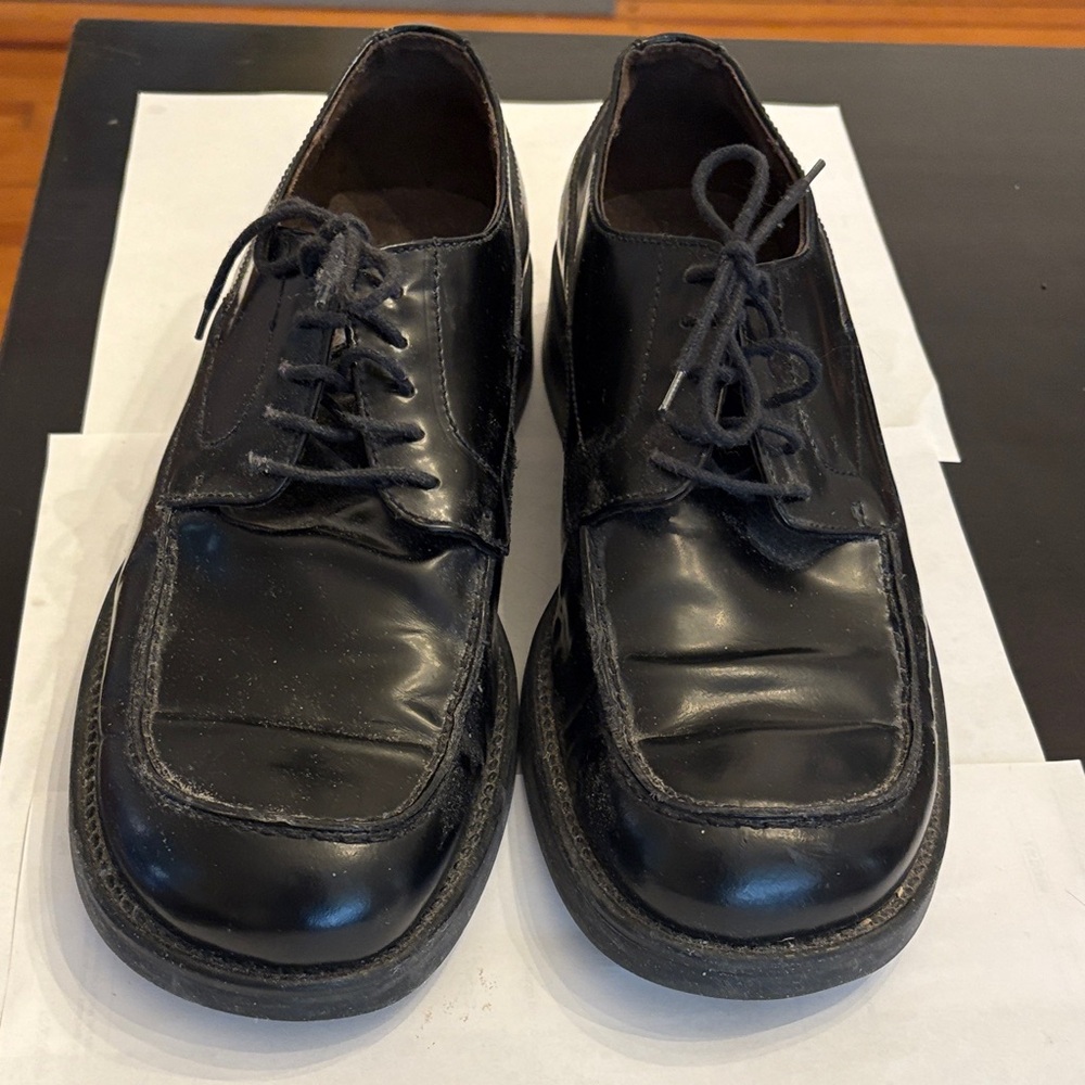 Kenneth Cole Reaction Black Men's Dress Shoes. Coffin toe. Size 10.